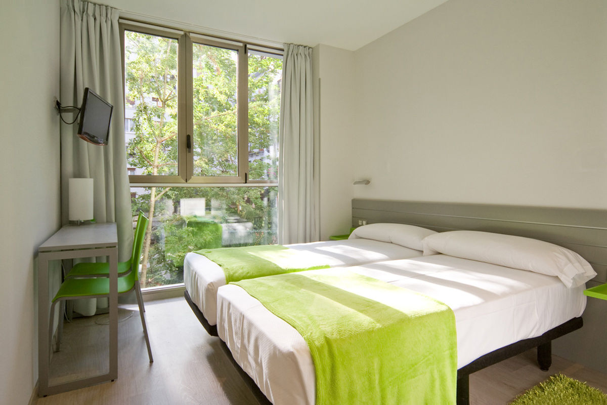 Hotel & Suites Arrizul Gros San Sebastián Pokoj fotografie